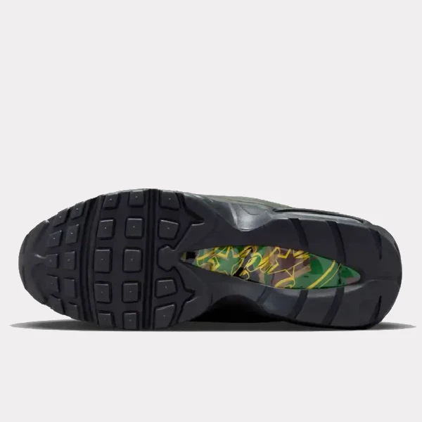NIKE-AIR-MAX-95-‘SP-CORTEIZ-GUTTA-GREEN-7.webp